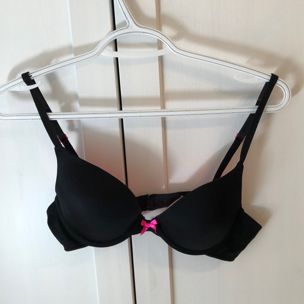 Black push up bra